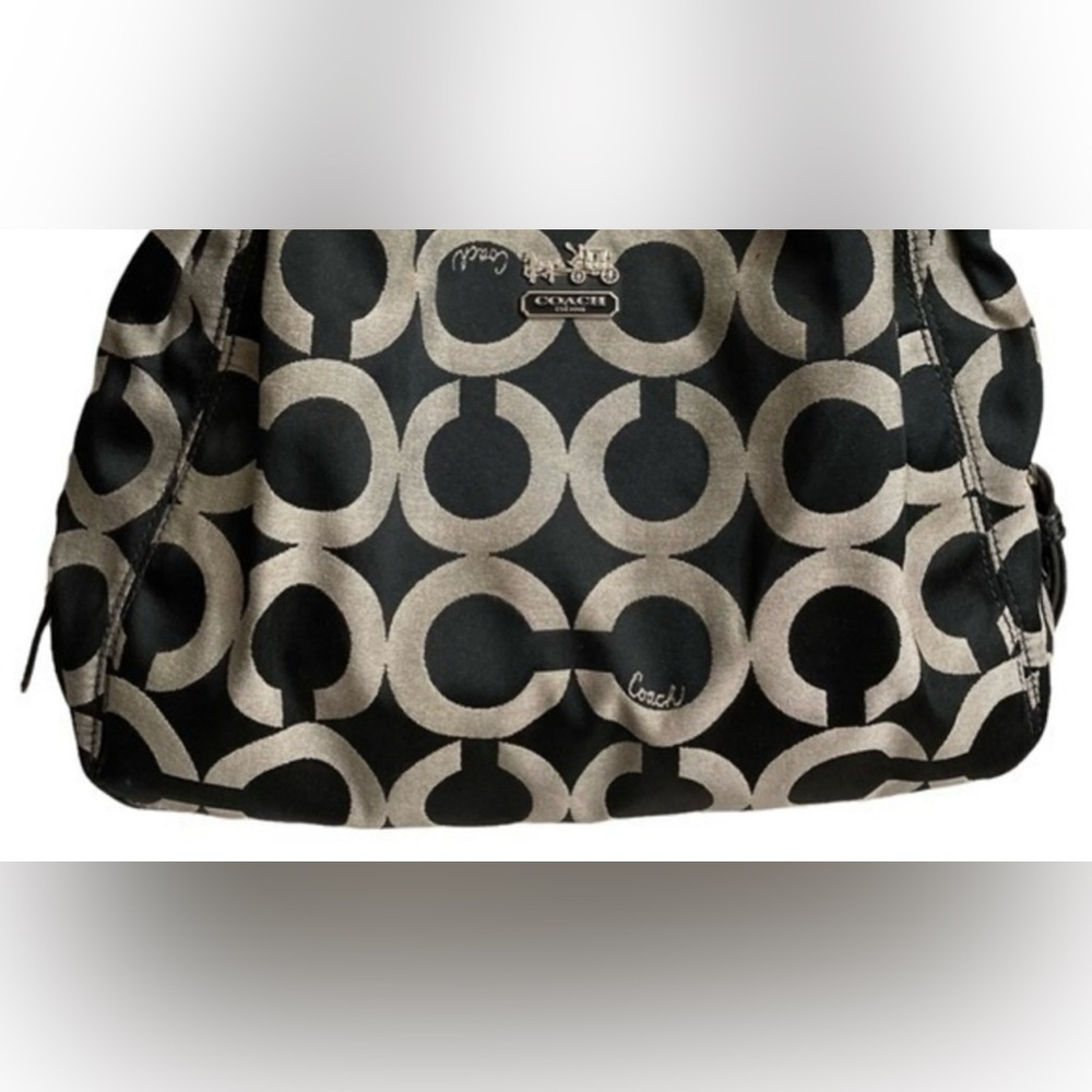 Coach Maggie Madison Signature C’s Shoulder Bag Black Gray, Purple Lining - Picture 7 of 16
